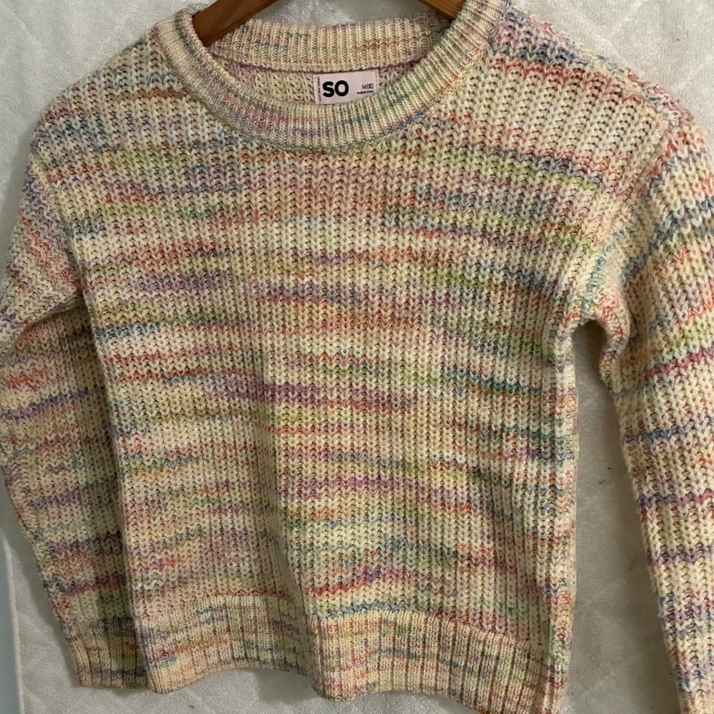 SO Girls' Light Multicolor Knit Sweater Size M. 8